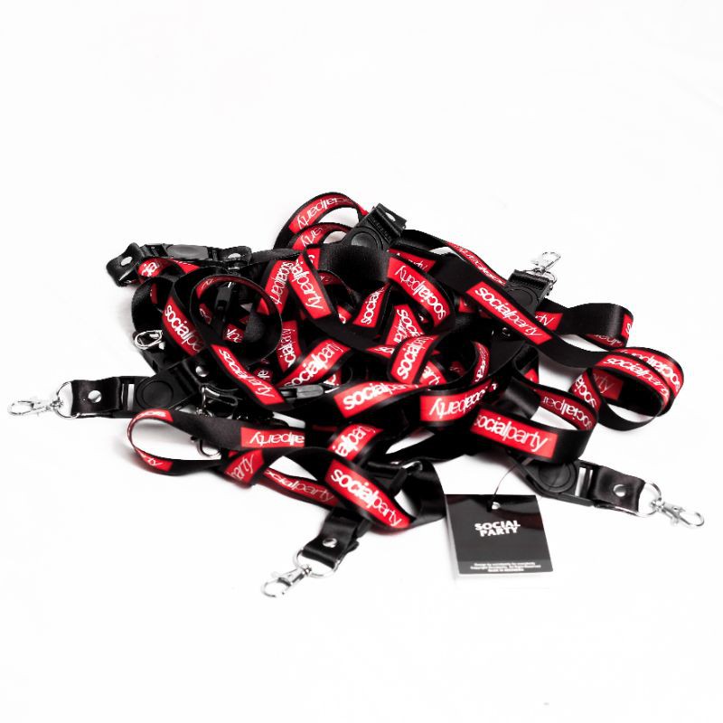 

SP LANYARD X KEYCHAIN FREE STICKER PACK