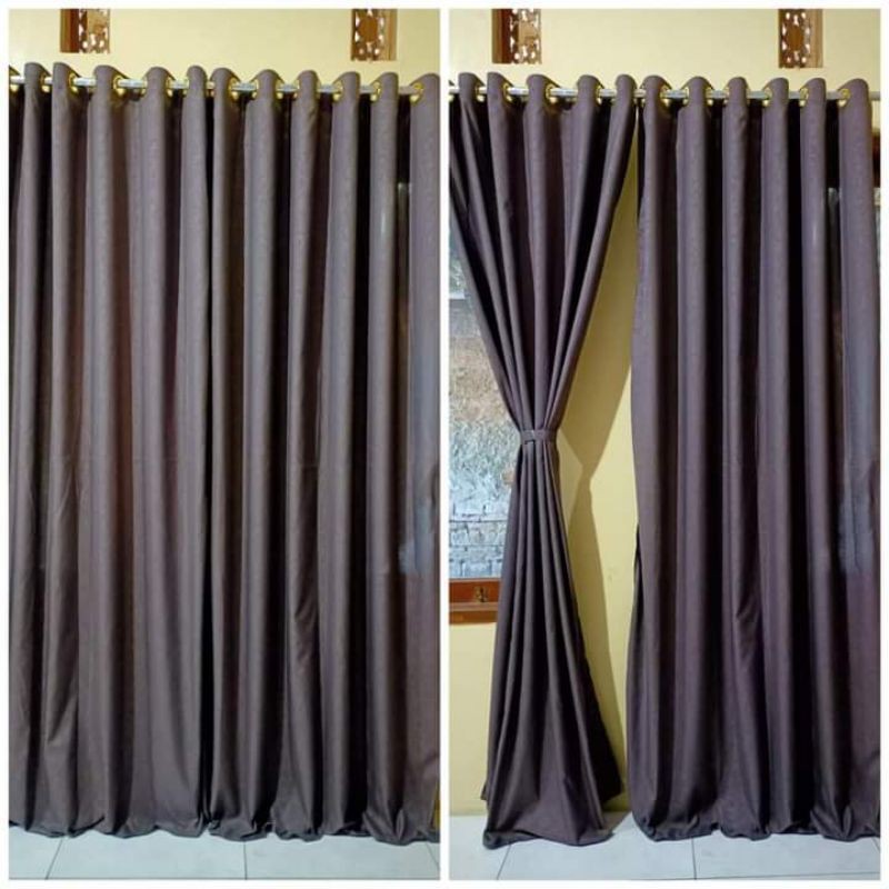 GORDEN PINTU lebar 135 cm, tinggi 230 - 235