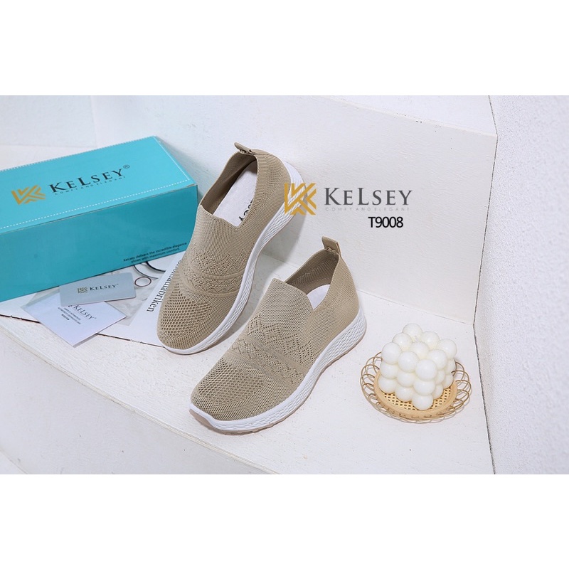 Kelsey Sepatu Flyknit Shoes wanita T9008