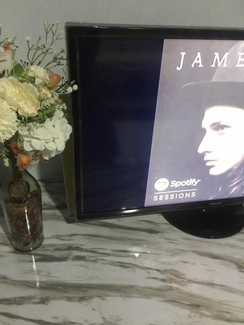 White Marble Premium Glossy Marmer Putih Wallpaper 60cmx5m Meter