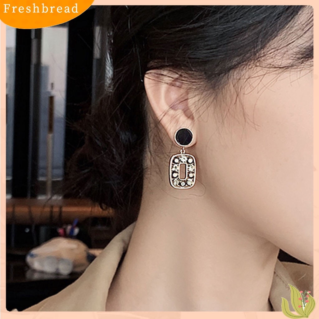 Terlaris 1 Pair Square Unique Drop Ear Stud Geometric-shaped Eye-catching Rhinestone Stud Earrings for Holiday