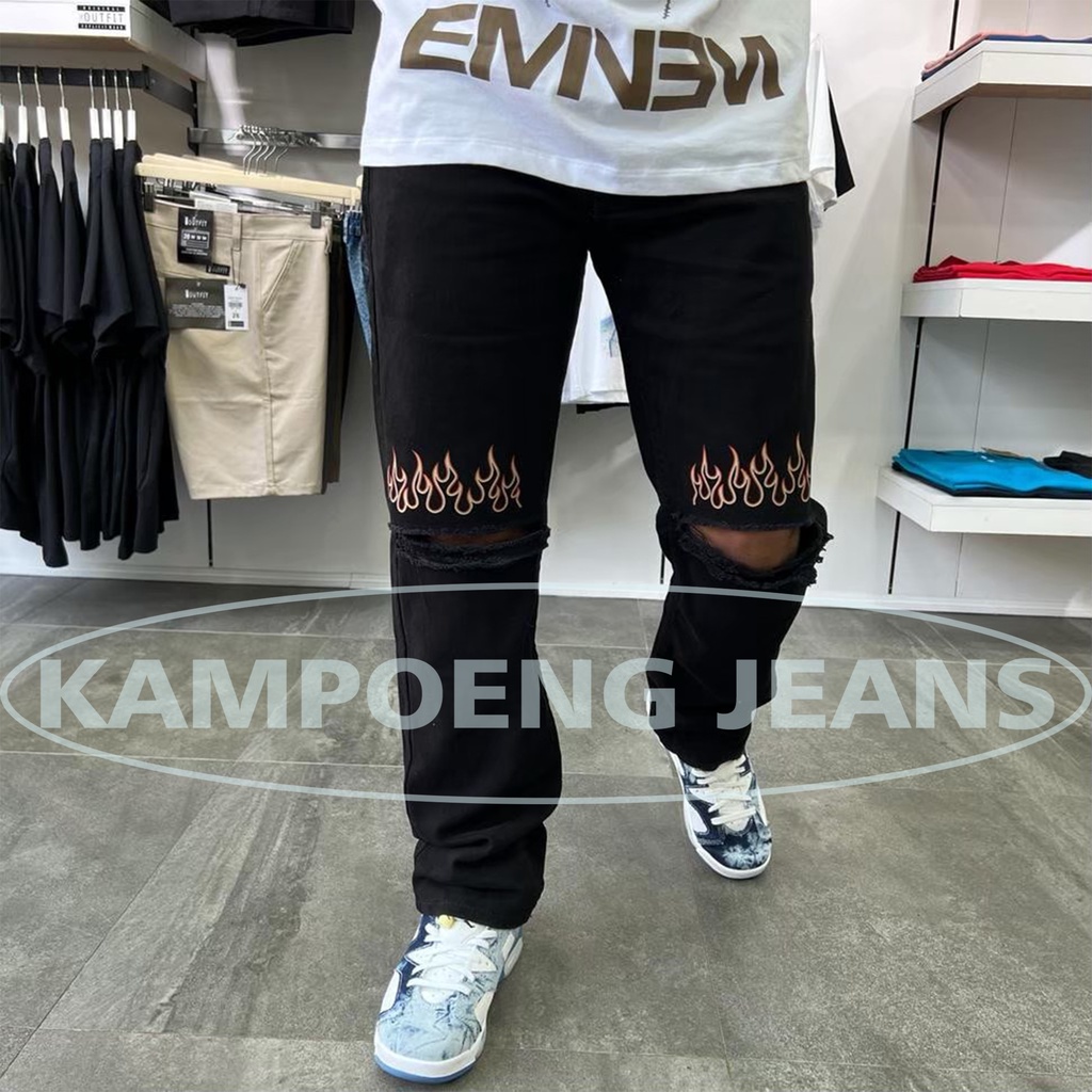 Celana Jeans Panjang Naomi Sobek Motif Fire Hitam