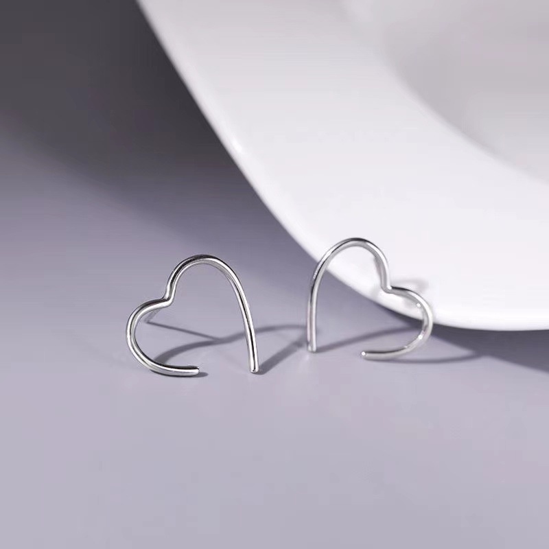 Anting Tusuk Motif Hati Simple Bahan Sterling Silver 925 Untuk Wanita