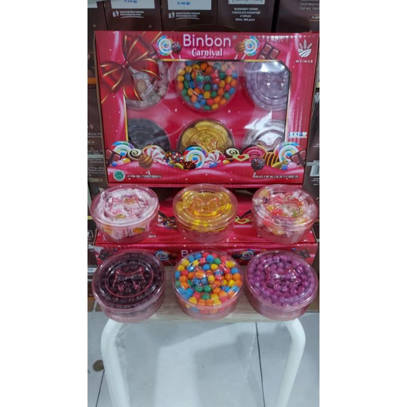 

Binbon carnival / kue kering / kue lebaran / hampers coklat / parcel / ready kota padang