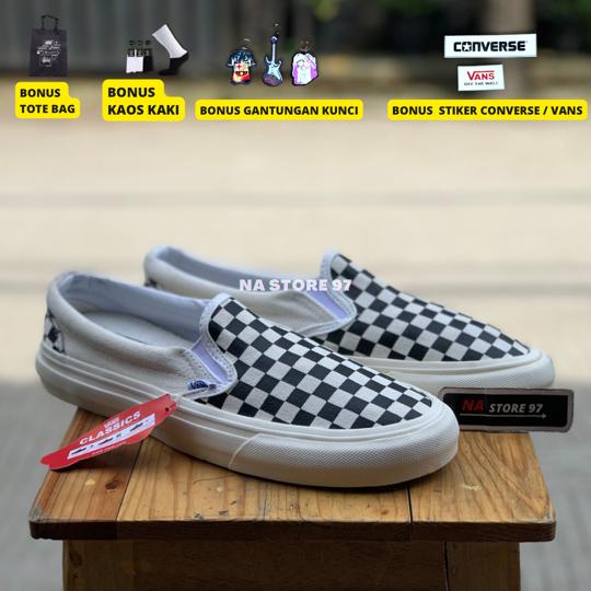 (BONUS KAOS KAKI DAN STIKER) VANS SLIP ON OG CHECKERBOARD BLACK WHITE WAFFLE DT GRADE ORI BNIB