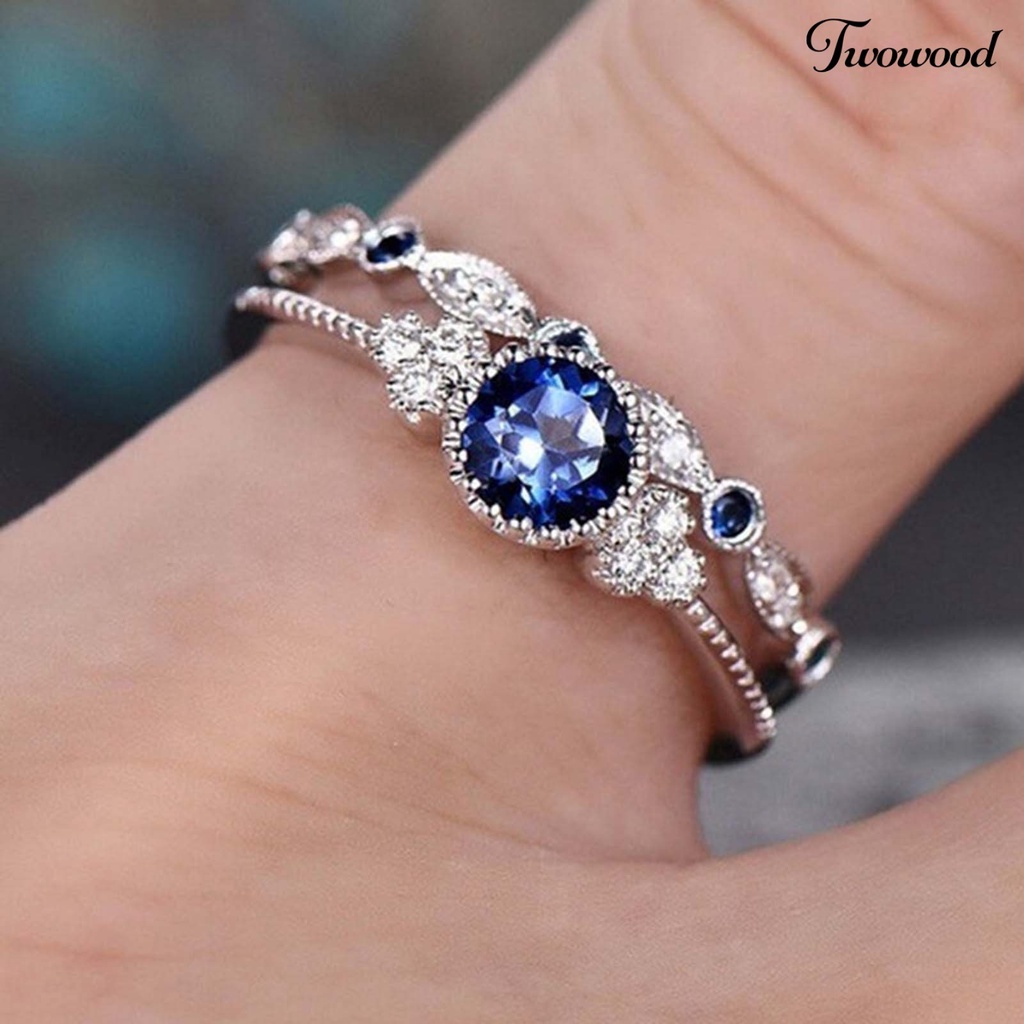 2pcs / Set Cincin Cubic Zirconia Bahan Alloy Untuk Wanita