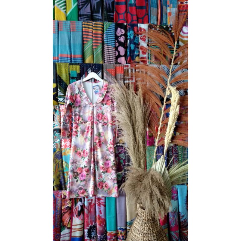 Outer Motif Bunga