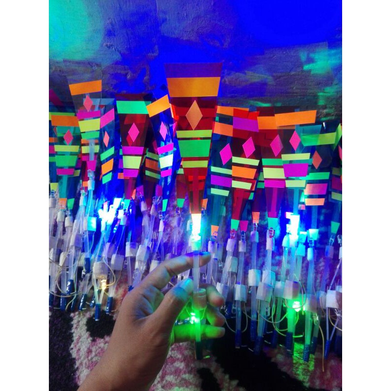 Kitiran Terbang/Meteor lampu 3