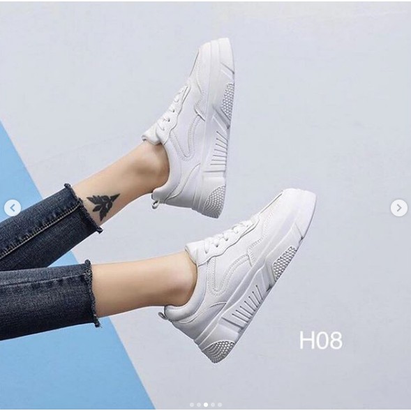 Sepatu Sneakers H08