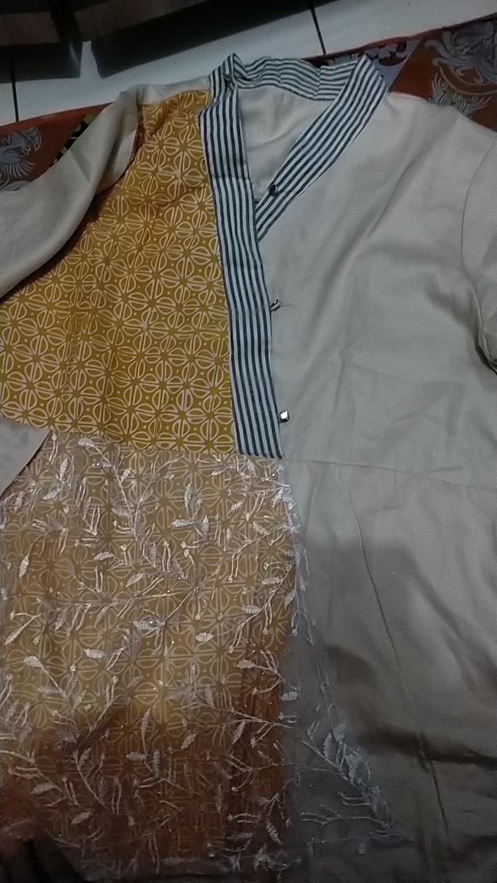 Atasan Batik Cap Kombinasi