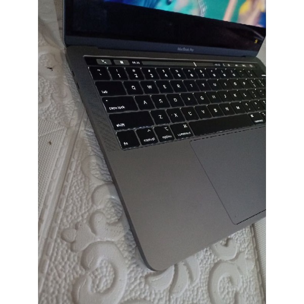 MACBOOK PRO 2019 TOUCHBAR CORE i5 RAM 8GB SSD 256GB  13INCHI RETINA