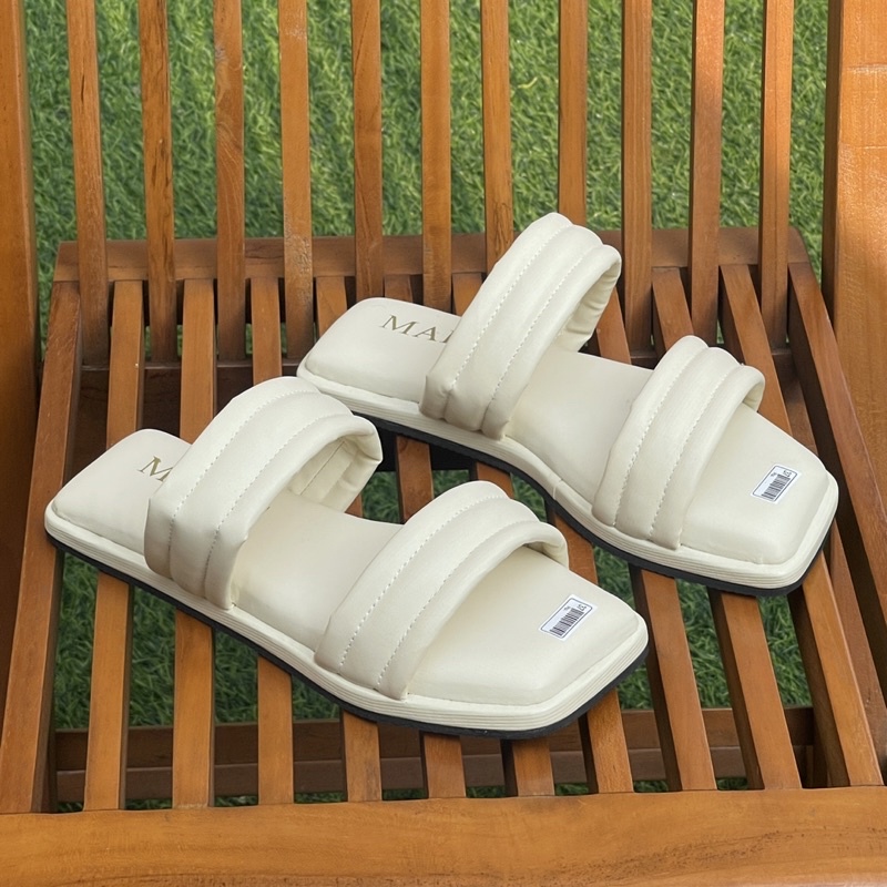 Sandal Platfrom Sendal SlipOn Wanita LE03