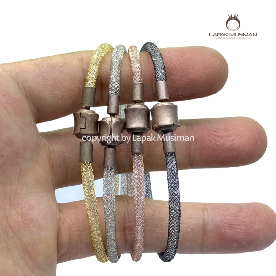 [Bayar di Tempat] Gelang Tali Kawat Kristal Magnet Anti Air Waterproof Kode LM 04