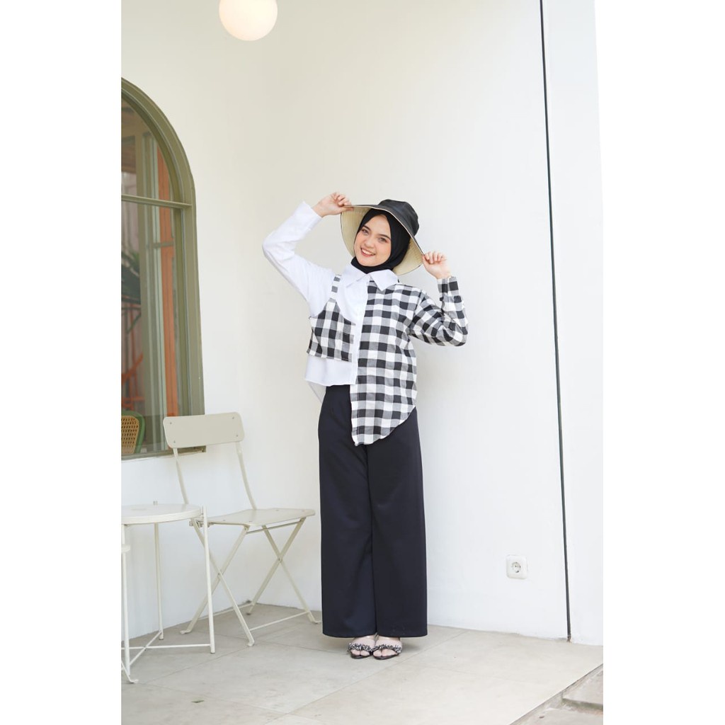 VS - Chess Playfull Assymetrical Blouse Top / Kemeja Wanita Chess Rubi Kotak Tartan