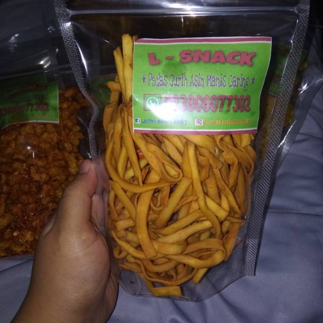 

Stik bawang + sauce sambal