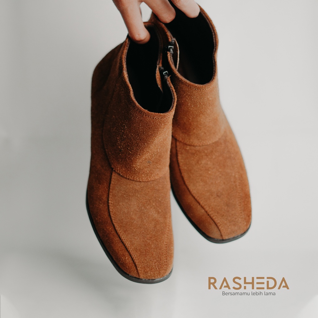 Sepatu Wanita Kulit Asli Rasheda BC 02 Kasual Boot