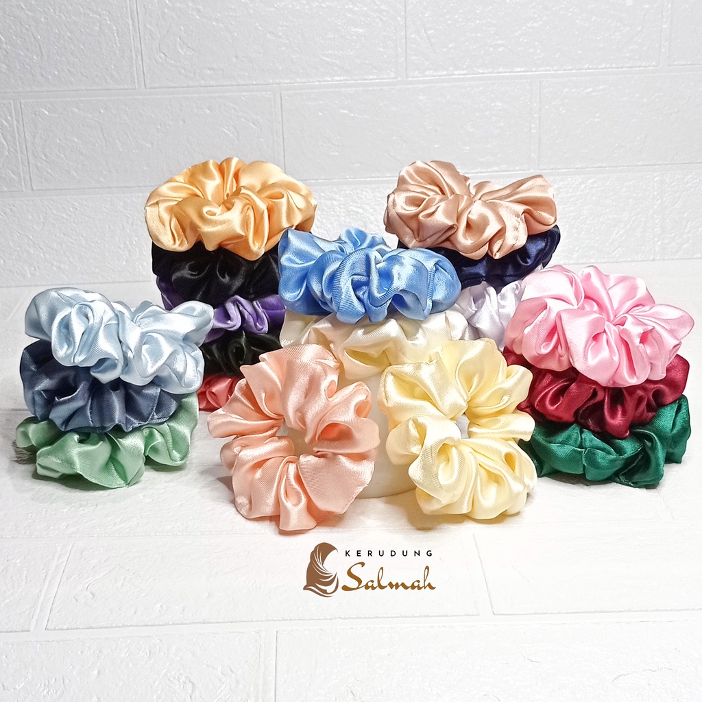 Scrunchie Satin Ikat Rambut Medium