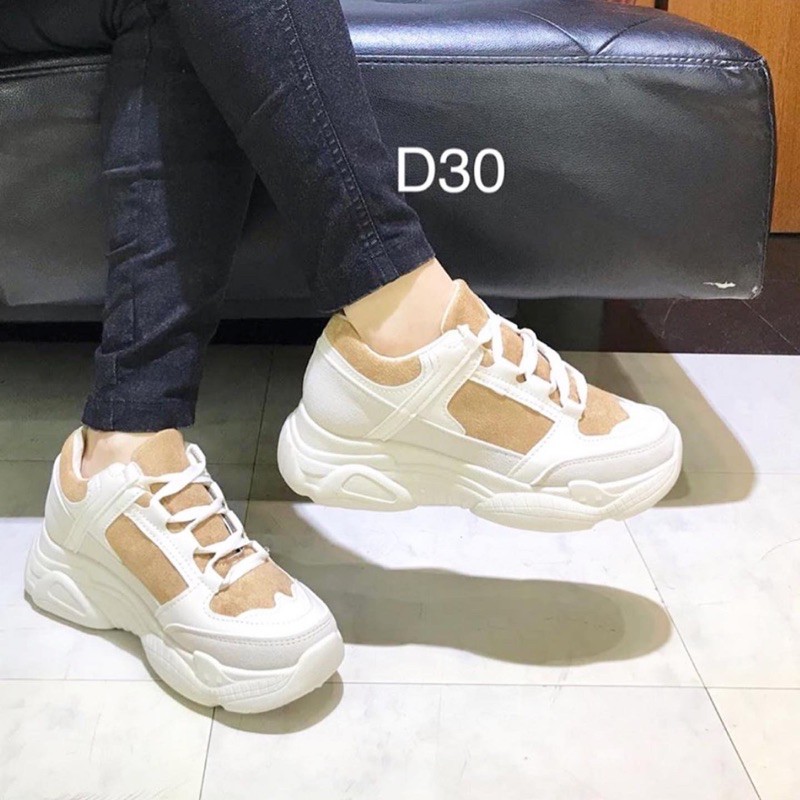 sneakers d30 wanita import