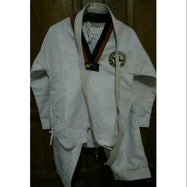 Baju taekwondo bekas