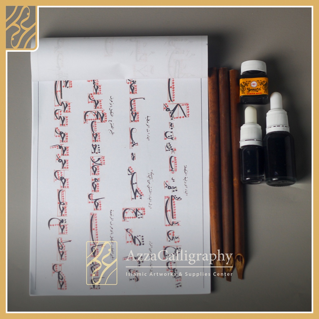 

Paket Belajar Kaligrafi - 1 Buku Naskhi Hasyim 3 Handam & 1 Botol Tinta Jepang (Free 1 wadah tinta & Benang)