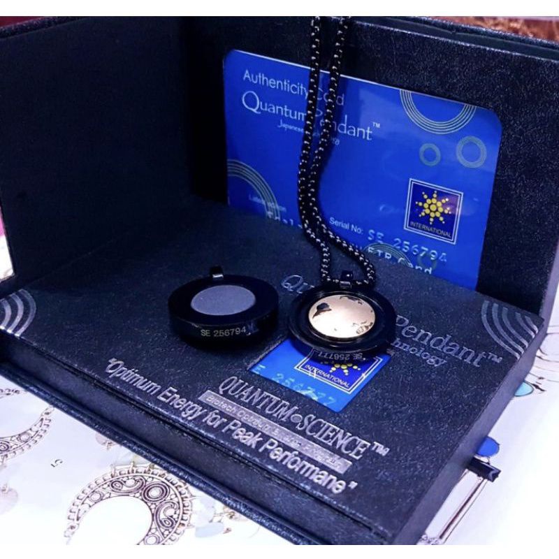 Kalung Quantum Pendant