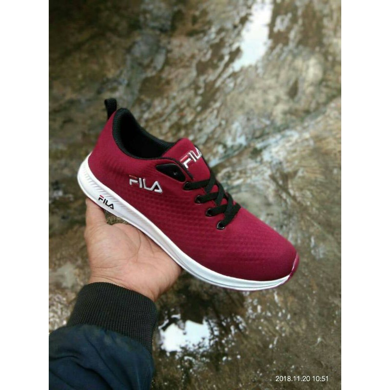 Sepatu FILA PRIA Kasual Casual Olahraga Joging Santai HangOut Laki Gaya Baru Kekinian