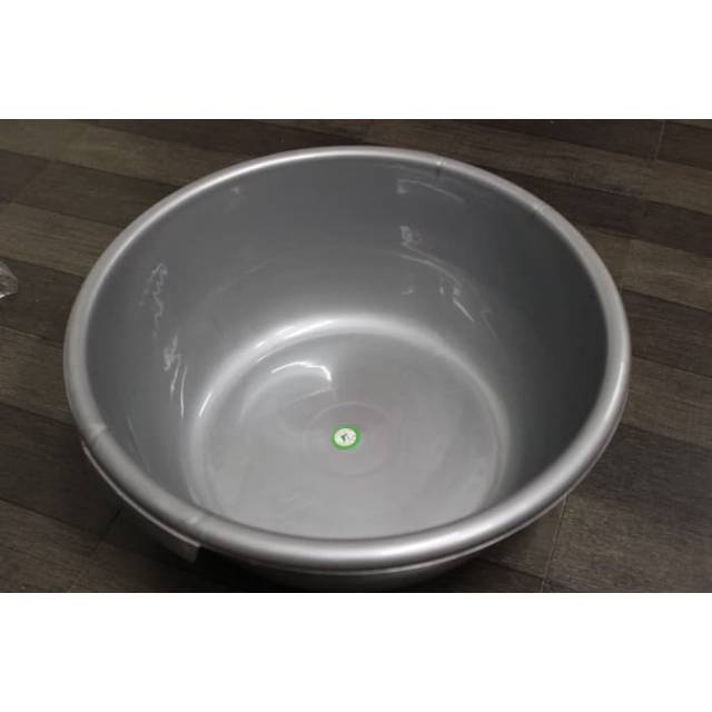 36cm BASKOM BAK PLASTIK silver cuci baju makanan sayur DLL 36cm BASKOM BAK PLASTIK silver cuci baju makanan sayur DLL