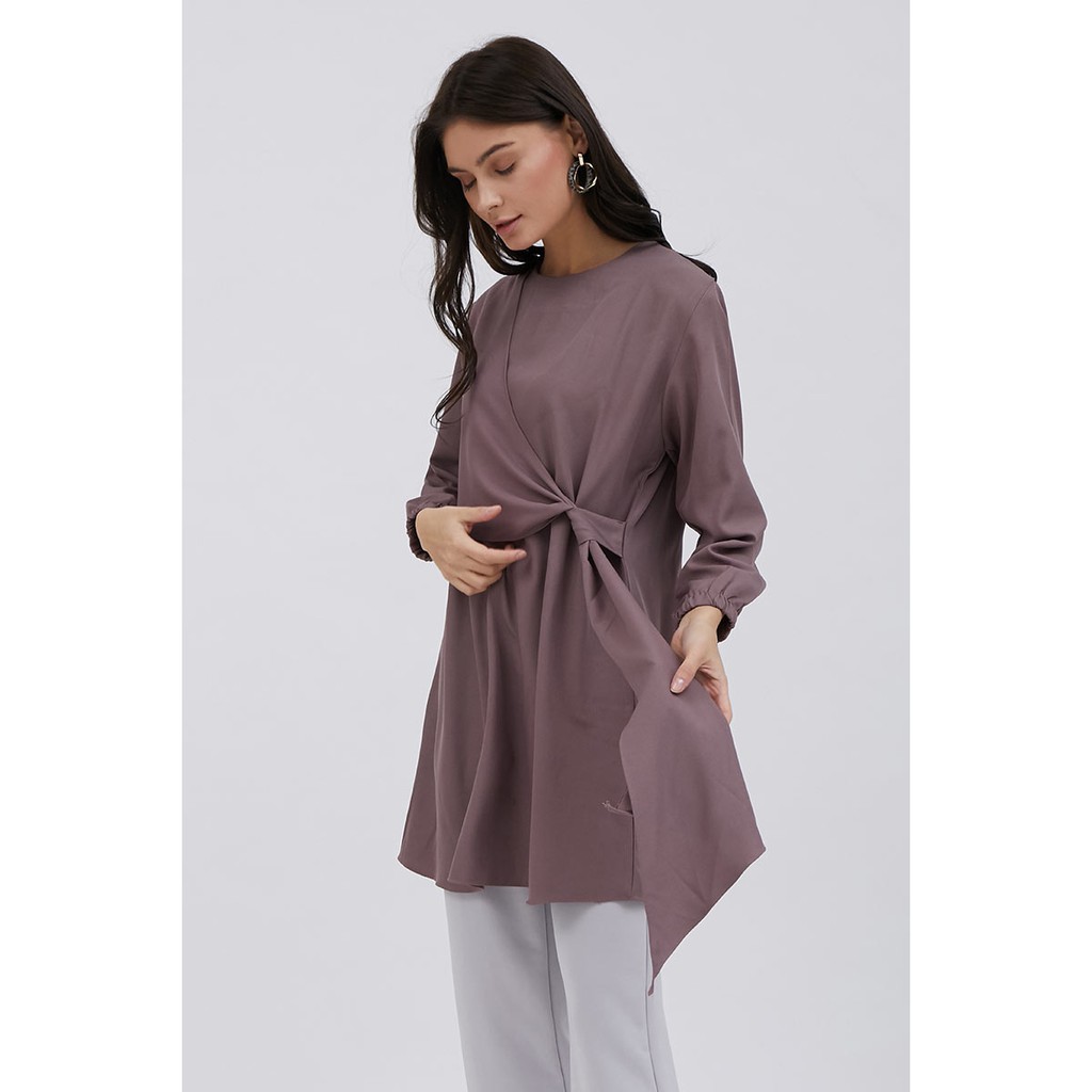 Berrybenka - Atasan Blouse Wanita Sofia Imelda Tied Tops-3