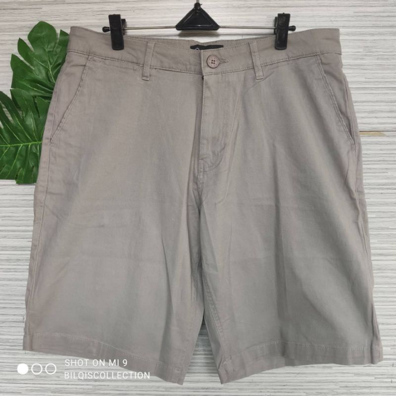 Celana pendek famo original