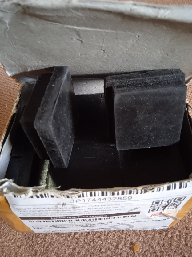 Karet Kaki Meja Kursi Dan Rak Besi Hollow 4x4