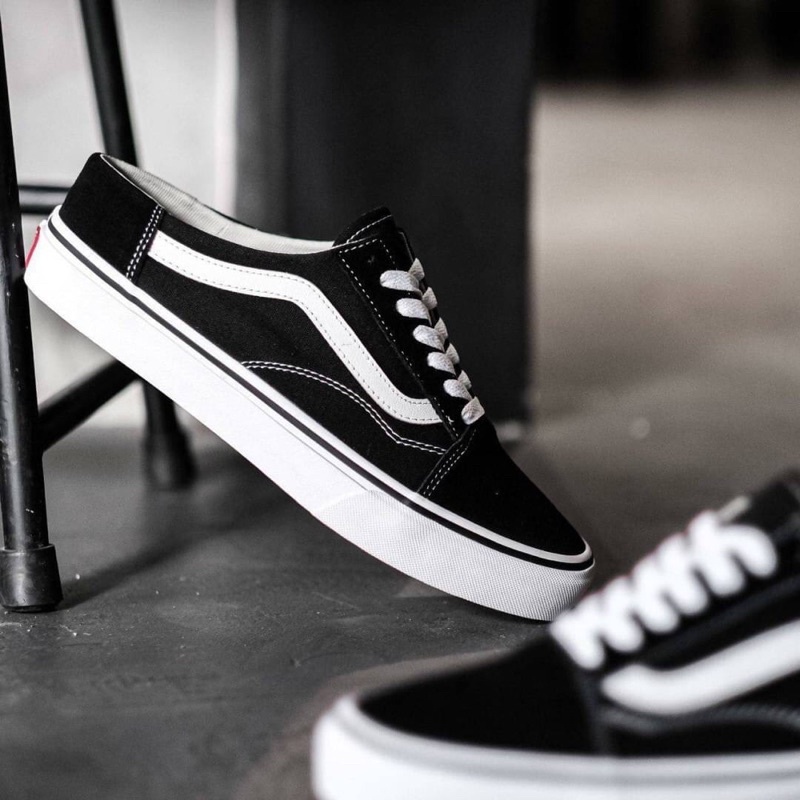 Vans Oldskool Mule Classic “Black White”