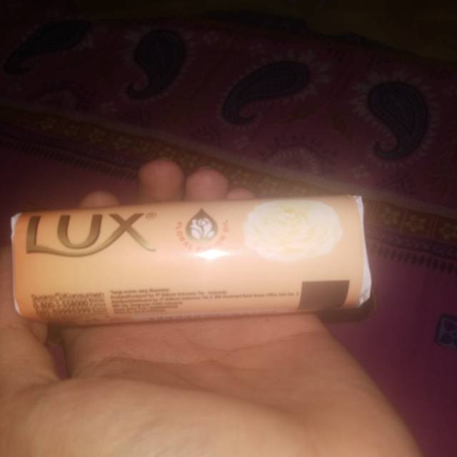 Lux Sabun Batang Soft touch & Valvet Touch 110gx4pc