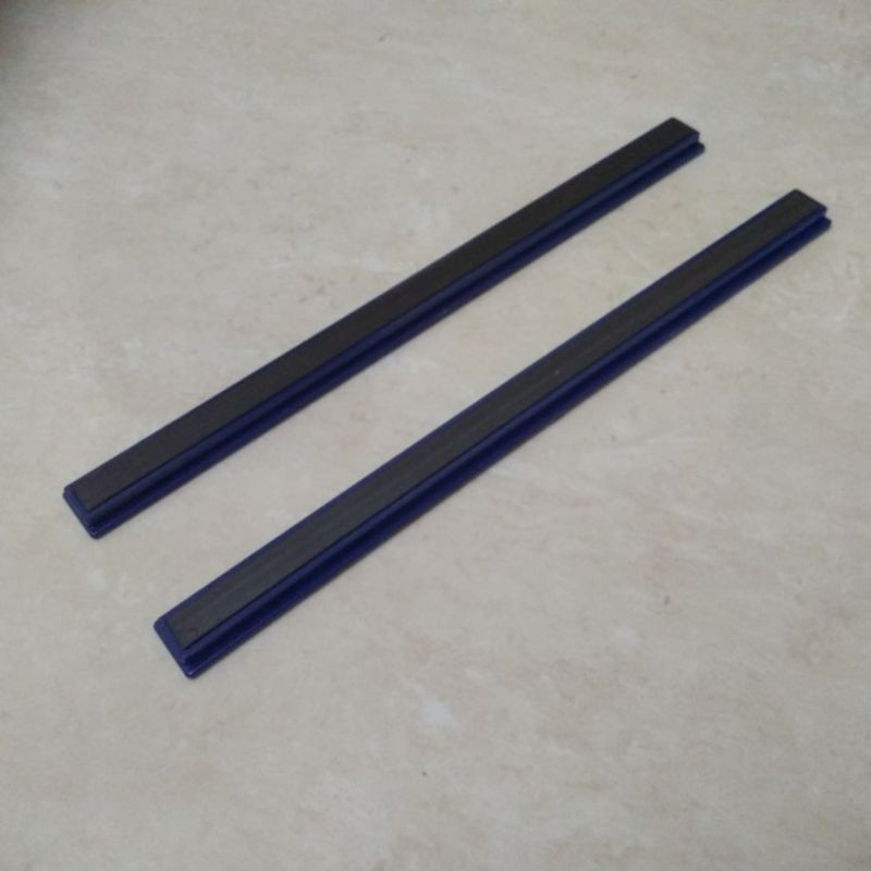 

2 Batang Magnet Panjang Penempel Kertas Dokumen DLL 20cm