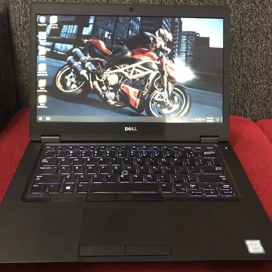 Laptop ULTRABOOK Dell Latitude i7 RAM 16GB SSD 512GB bekas second