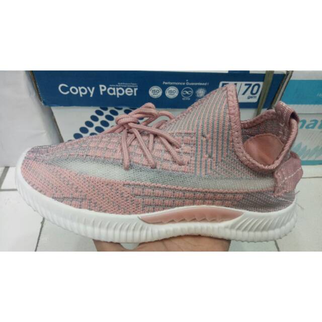 Yezzy slipon import2019