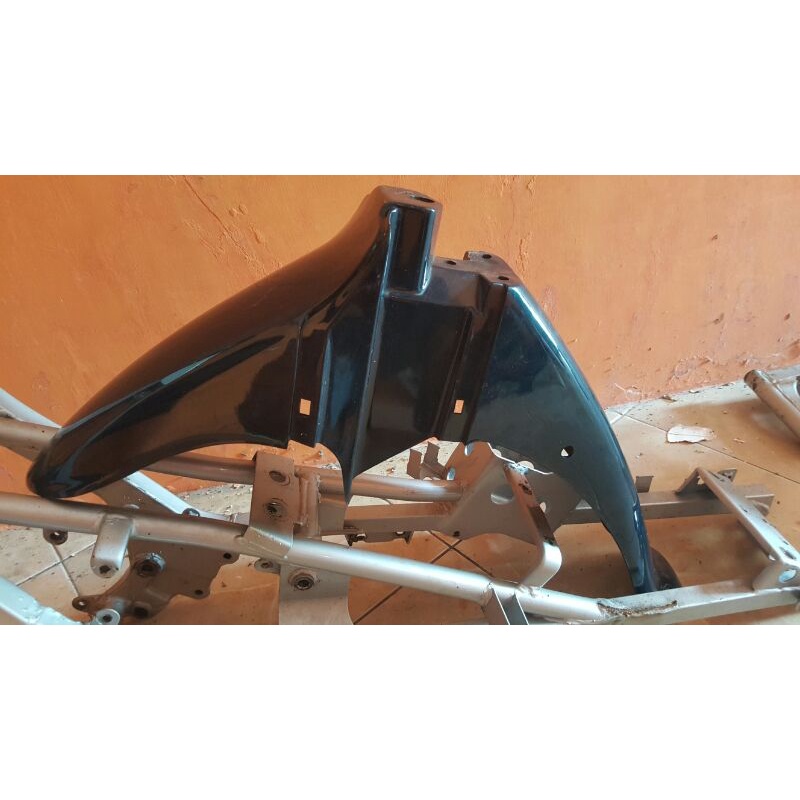 spakbor depan satria 2tak lumba