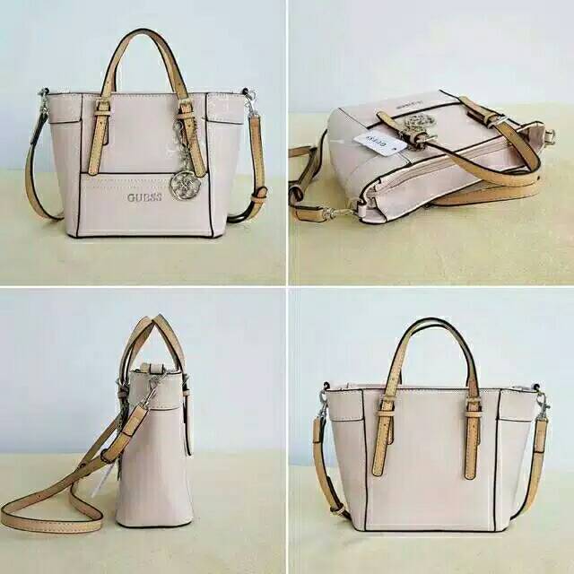 CHELLSARTASTORE - Tas Wanita GuessDelaney Hologram Mini Original Store