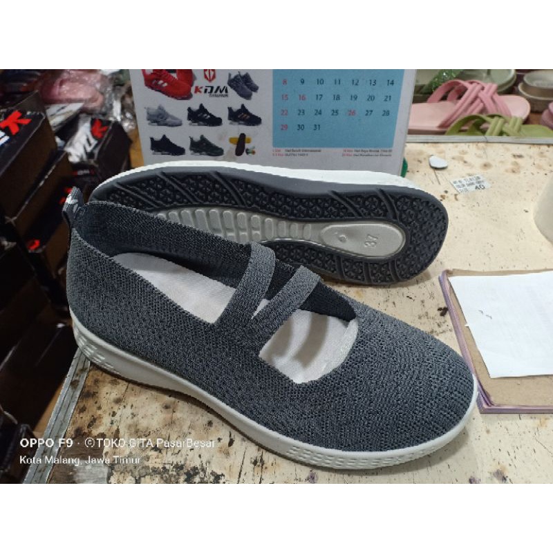 SEPATU PEREMPUAN KDM TF original import-Abu