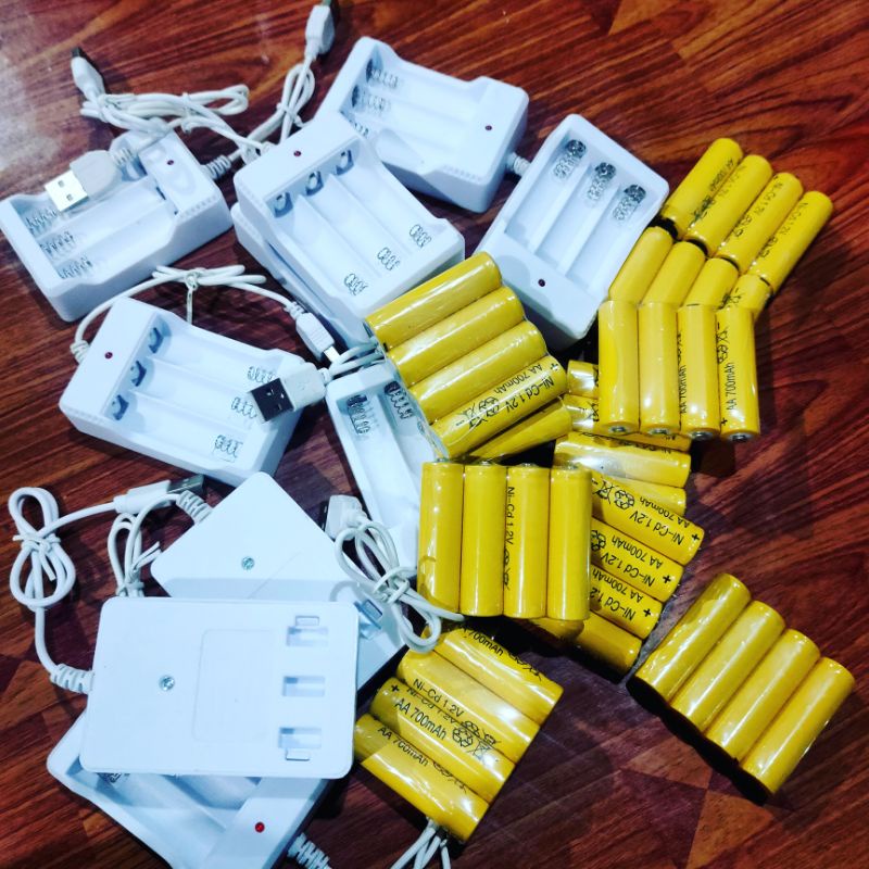 BATERAI CAS + CHARGER. mobil remot dll