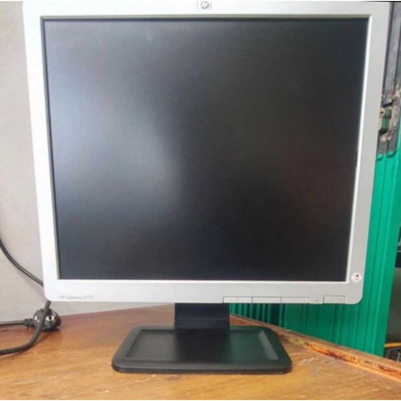 MONITOR HP 19 INCHI KOTAK LIKE NWE