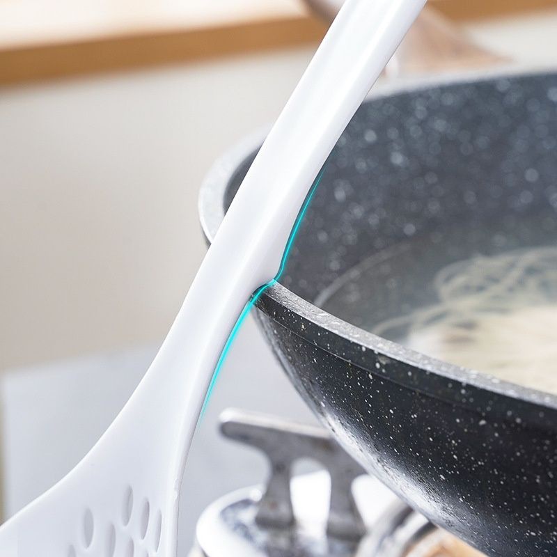 Sendok Saringan Mie Sendok Besar Saringan Makanan Spatula Mie Penyaring Serbaguna