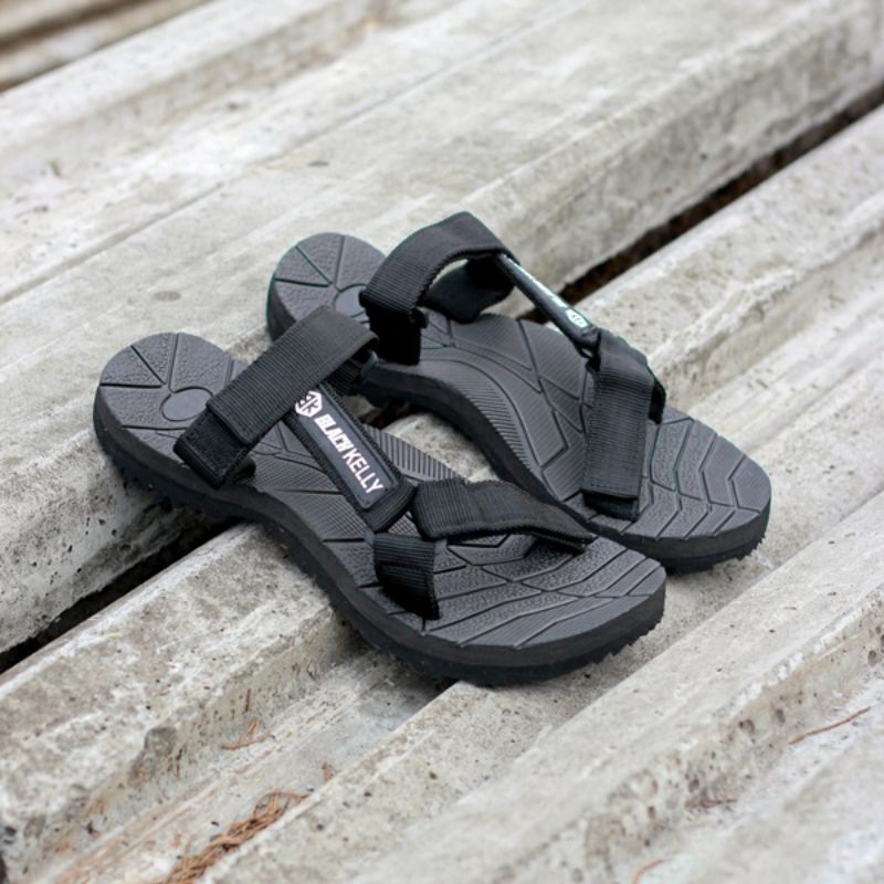 Sandal Hiking Pria