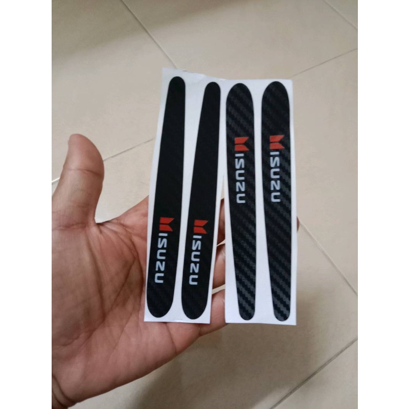 4 / 8pcs Stiker Handle Pintu Mobil Anti Gores Bahan Carbon Fiber Untuk Isuzu D-Max MUX Dmax