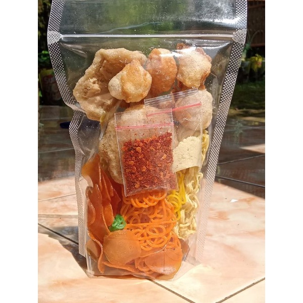 

seblak cuanki instan lengkap dengan bumbu 100gr