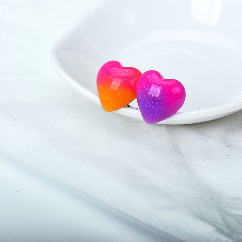 Anting Klip Tanpa Tindik Bentuk Hati Besar Bahan Resin Untuk Wanita