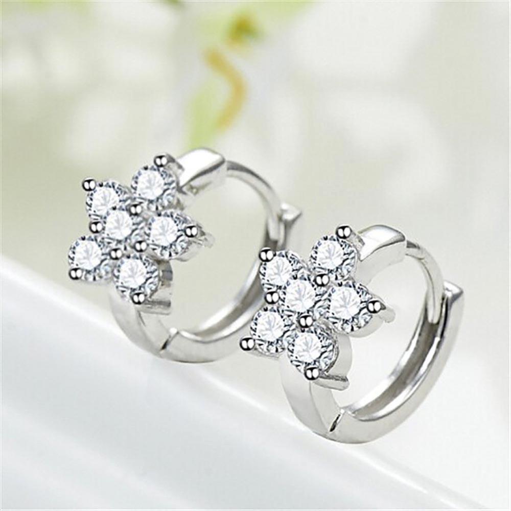 Timekey Anting Bulat Lapis Silver Desain Snowflake Hias Kristal Zircon Untuk Wanitahadiah A1K2