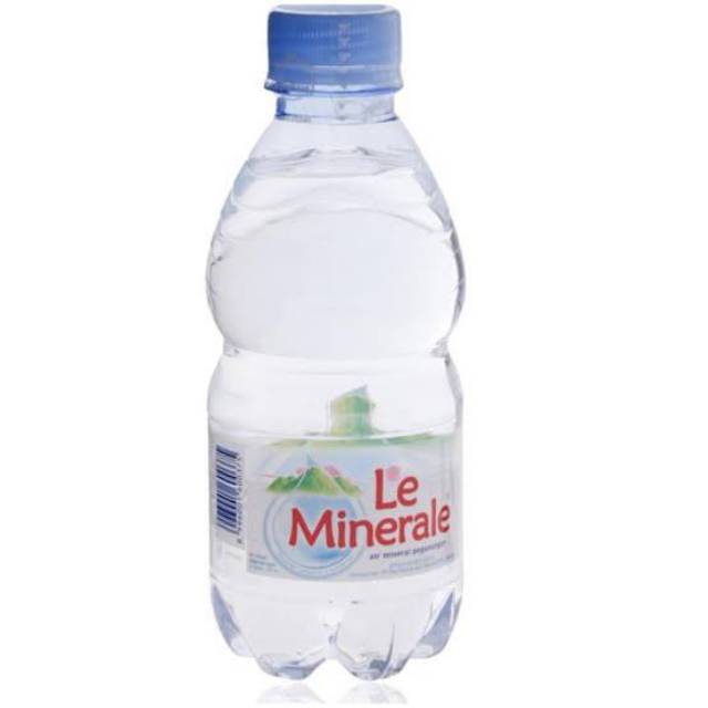 

Le Mineral Air Minum Botol 330ml