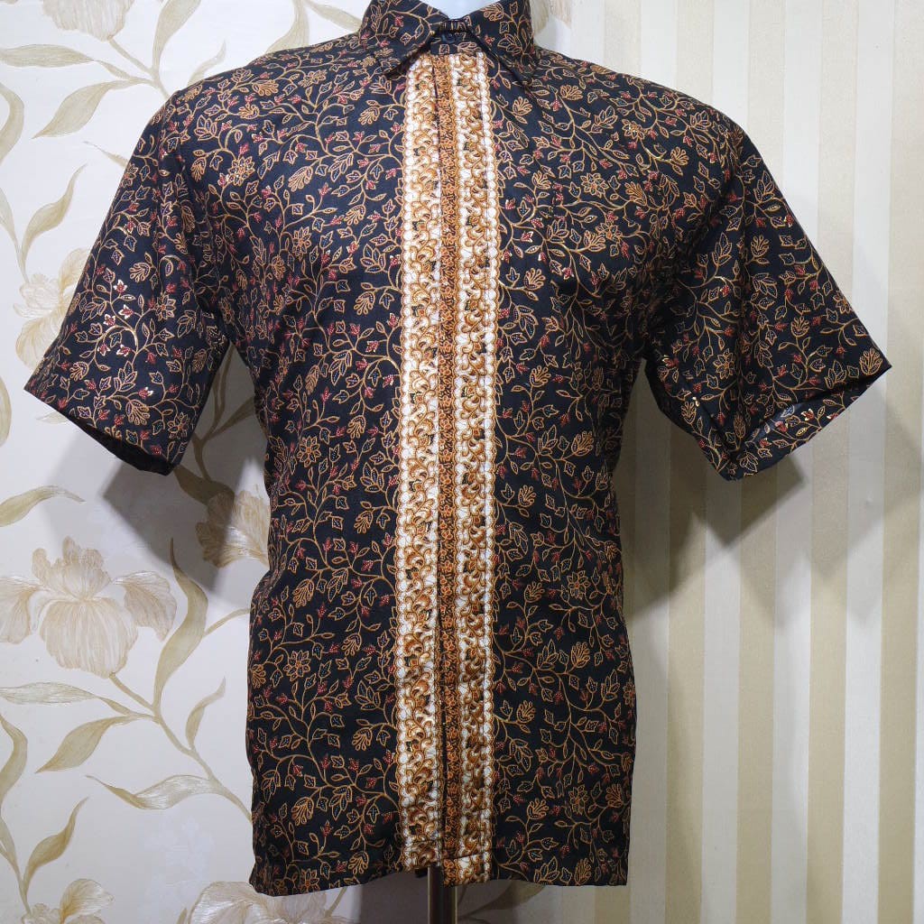 Kemeja Batik Pria Motif Tulip Hitam