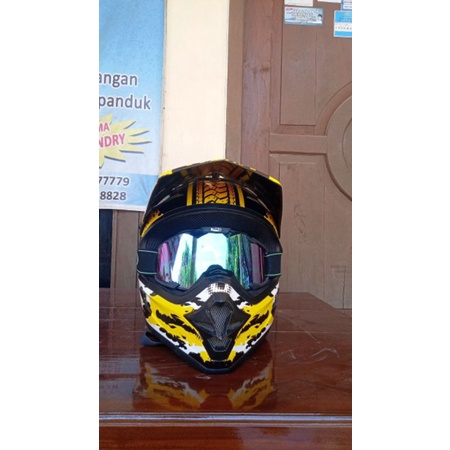 Helm Cross Cargloss AHRS