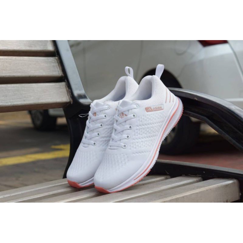 SEPATU SPORT RUNNING CEWEK ADIDAS ZOOM SIZE 37-40